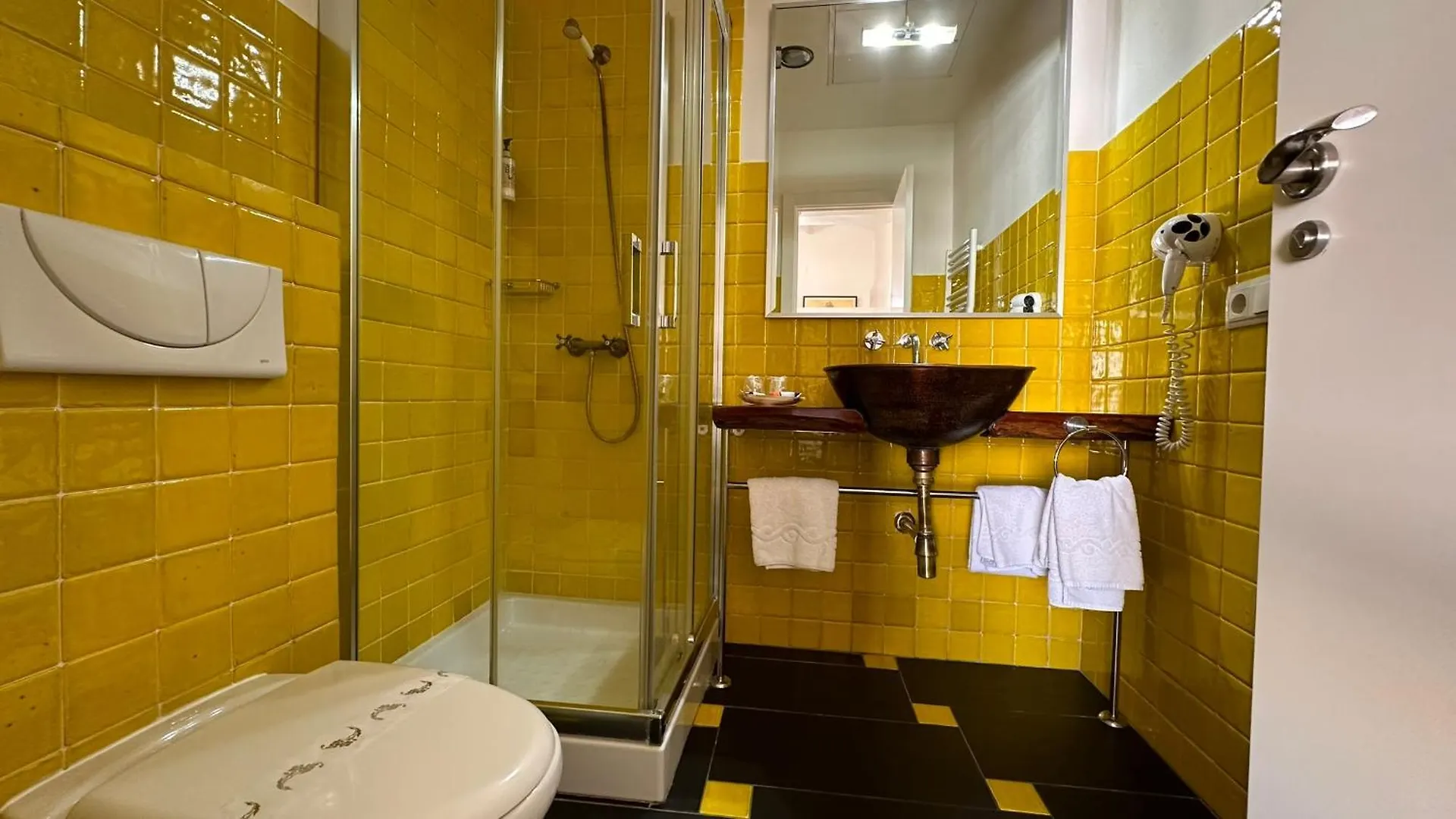 Hostal Casa Alborada كونيل ذي لا فرونتيرا بيت ضيافة